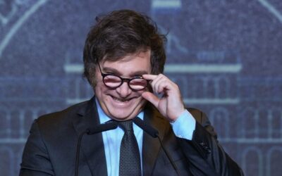 Milei evalúa implementar por decreto dos reformas económicas en caso que la Ley Bases caiga en el Senado