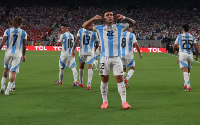 Con un agónico gol de Lautaro, Argentina derrotó a Chile y se metió en los cuartos de la Copa América