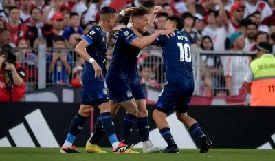 River hizo figura al arquero de Talleres, pero cayó 0-1 en el Monumental por la Liga Profesional