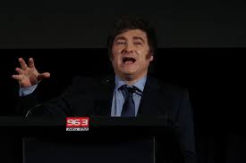 Los peligros del programa económico de Javier Milei