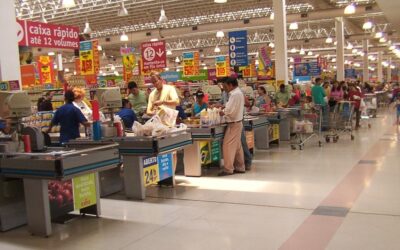 Consumo en crisis: fuerte desplome anual y peor diciembre en años