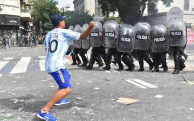 El Gobierno denunció penalmente a los organizadores de la marcha de jubilados e hinchas por «sedición y asociación ilícita»