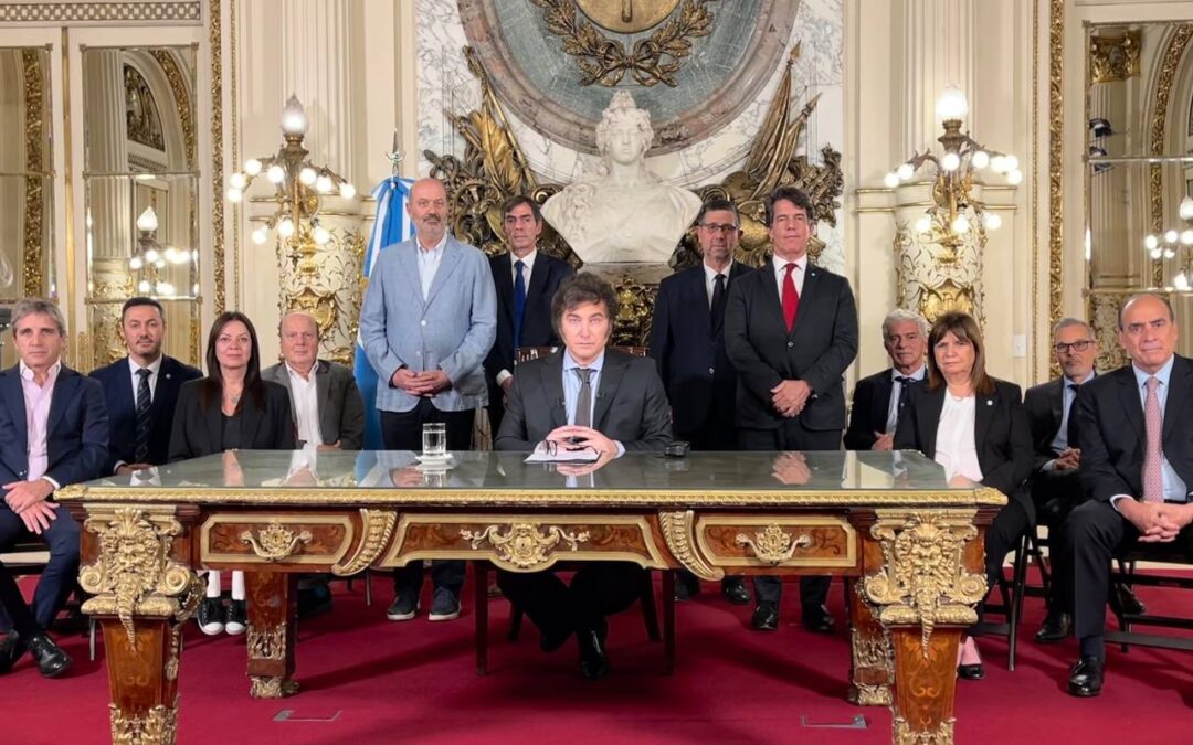Reajuste presupuestario: más recursos a sueldos y gasto operativo del Estado