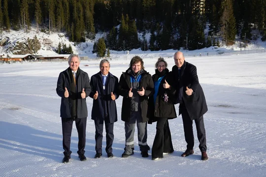 Tras su paso por Davos, Javier Milei regresó al país y cumple agenda en la quinta de Olivos