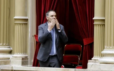 Adorni retoma las conferencias: el plan para recuperar la agenda y dejar atrás los cuestionamientos