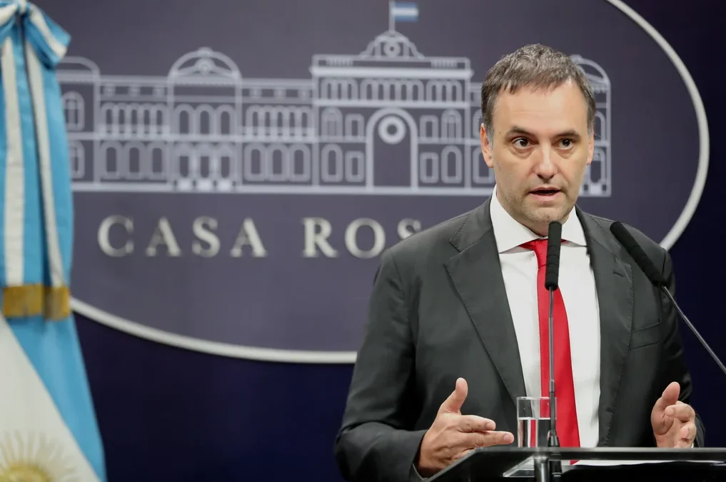 Karina Milei vuelve a mostrarse con Adorni: lo harían en una actividad en el Malbrán