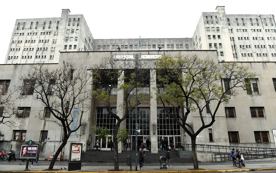 Directores médicos de hospitales de la UBA advierten que sin fondos no podrán garantizar la continuidad de la atención